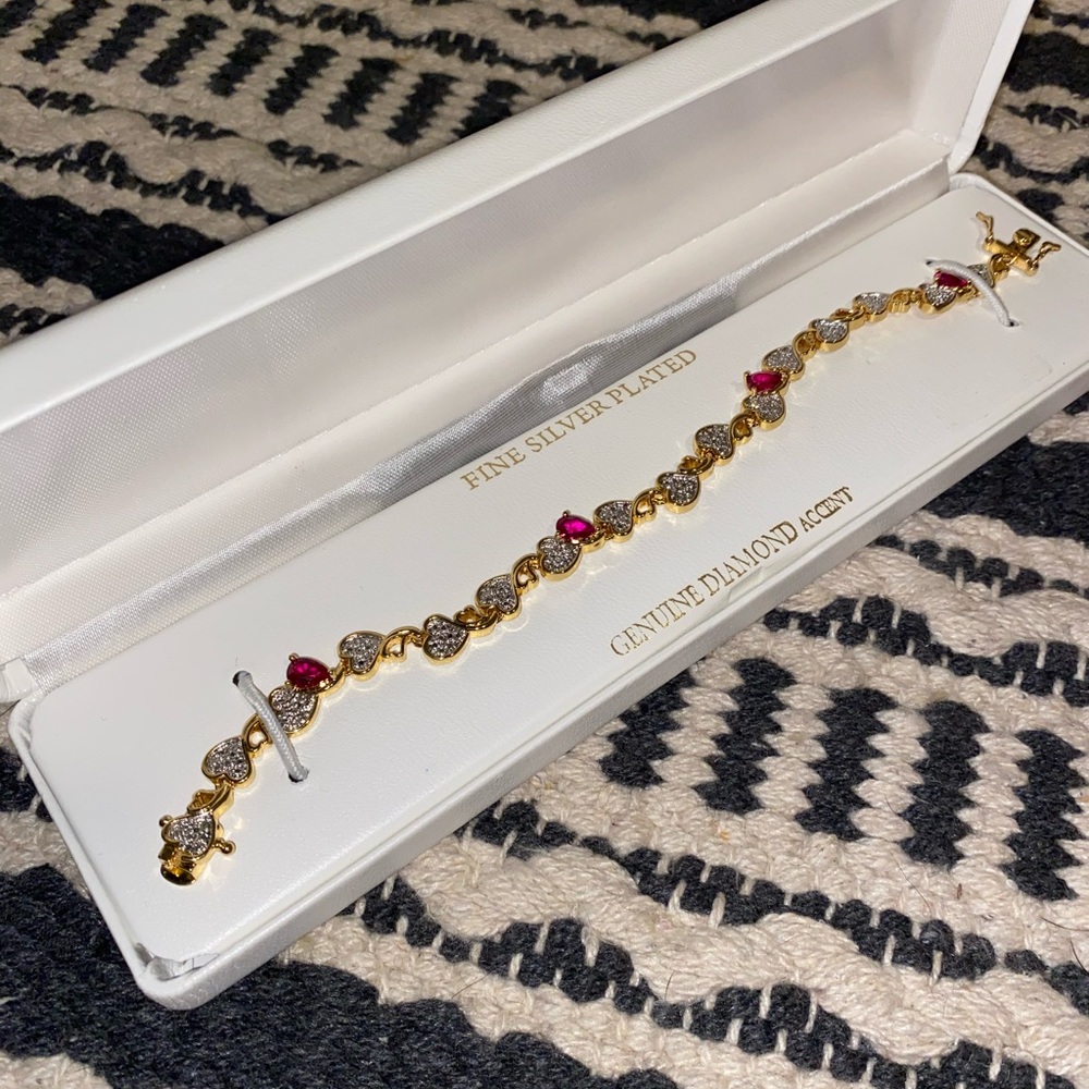 Gold Heart Shaped Diamond Bracelet